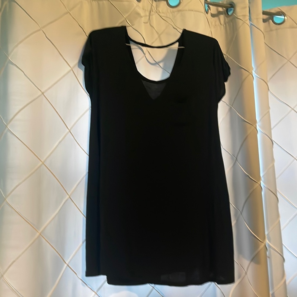 Black Dress with Pocket and Cut out Back (Size M-L)